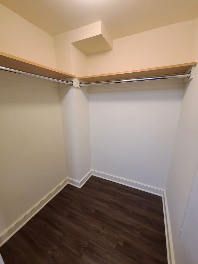 White Plains Apartment: 6 City Place