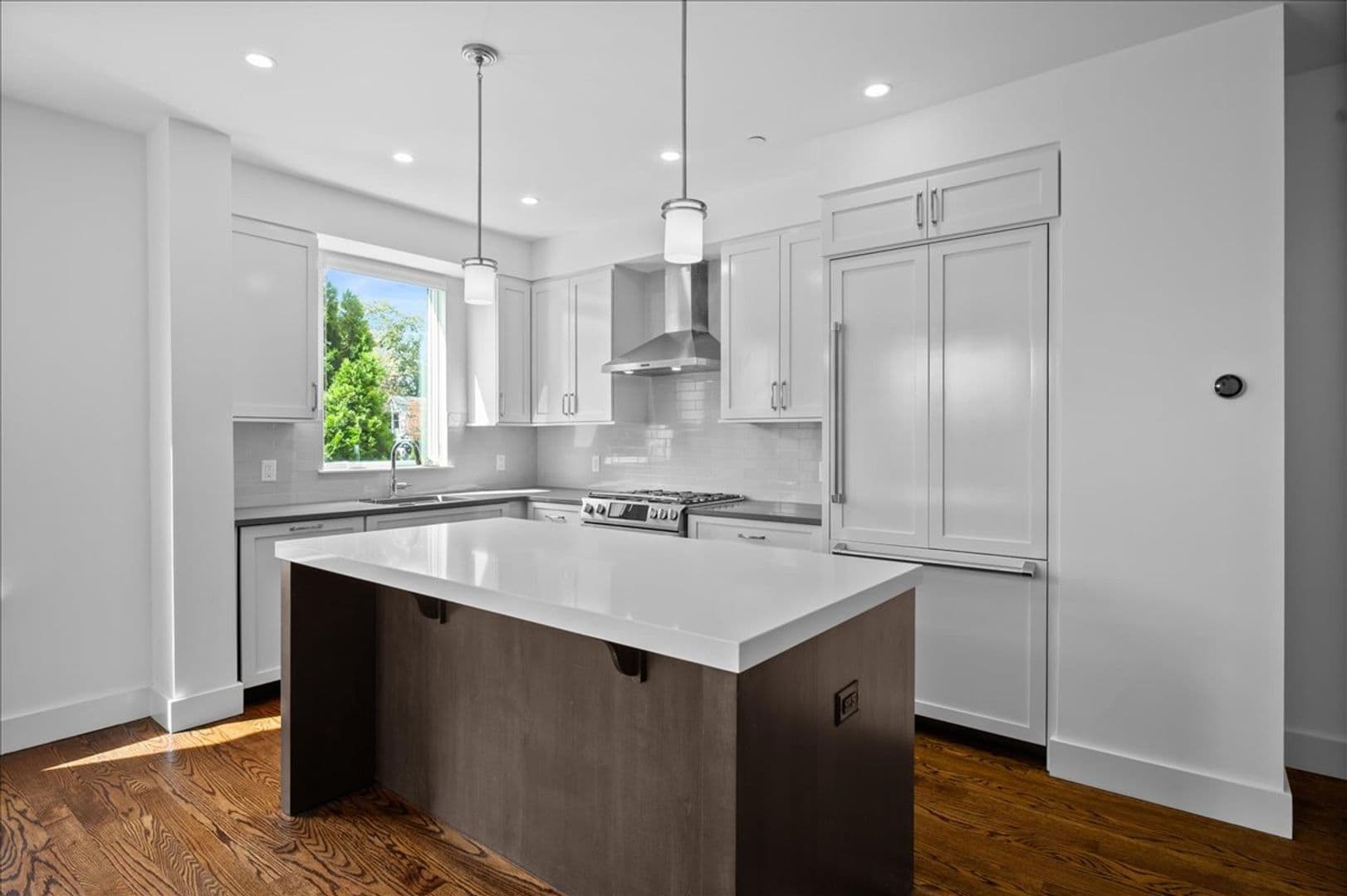 Mamaroneck Apartment: 422 E Boston Post Road