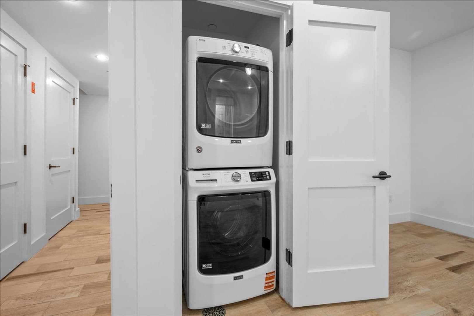 Mamaroneck Apartment: 422 E Boston Post Road