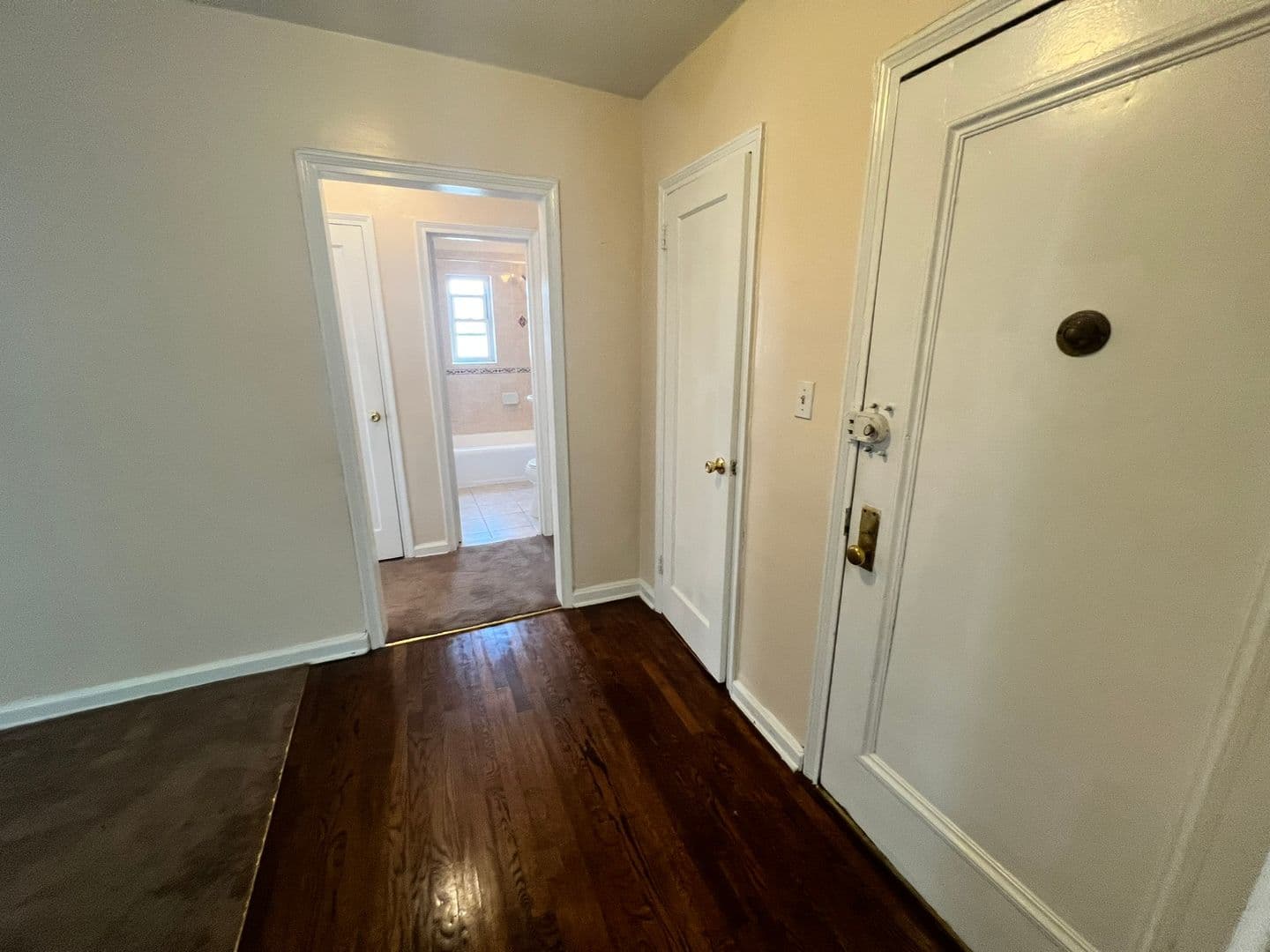 Forest Hills Apartment: 63-11 110th St