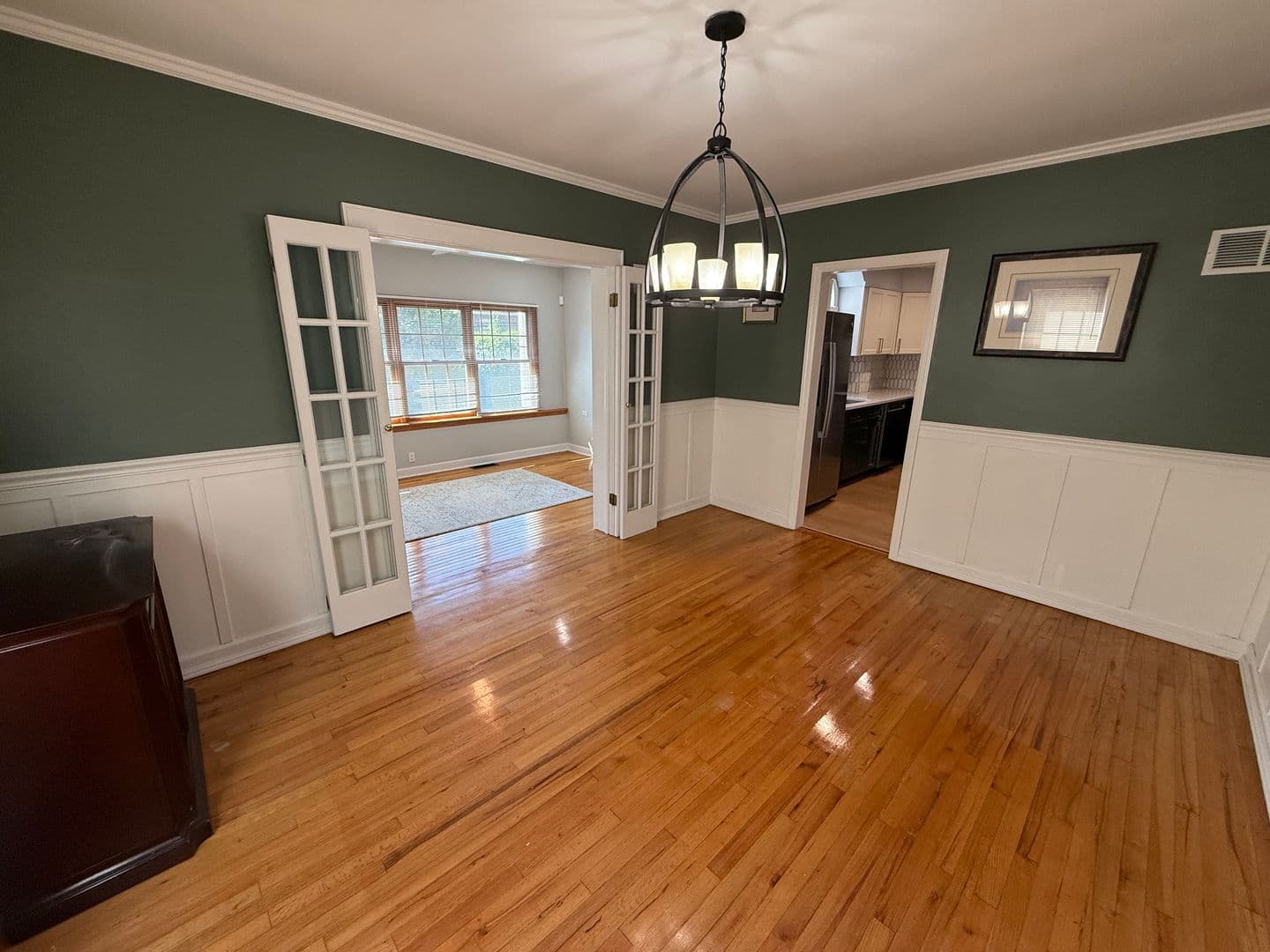 Valley Stream House: 5 Woodland Rd