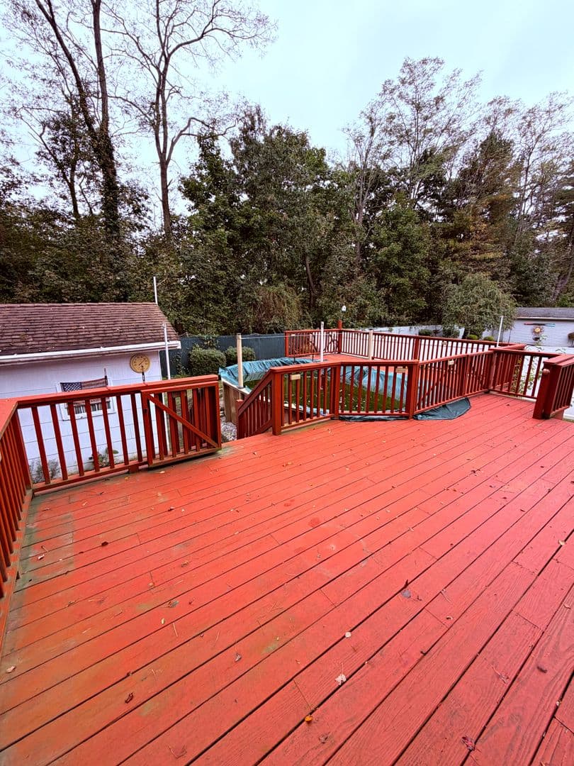 Deer Park House: 4 Westwood Ave