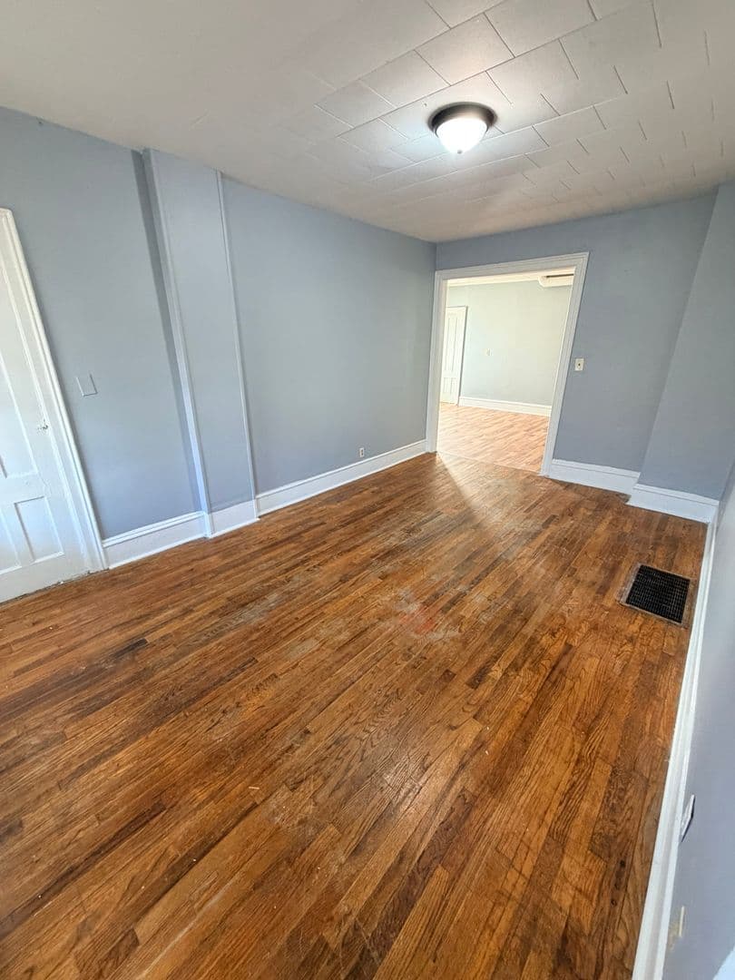 Syracuse Apartment: 1321 N State Street