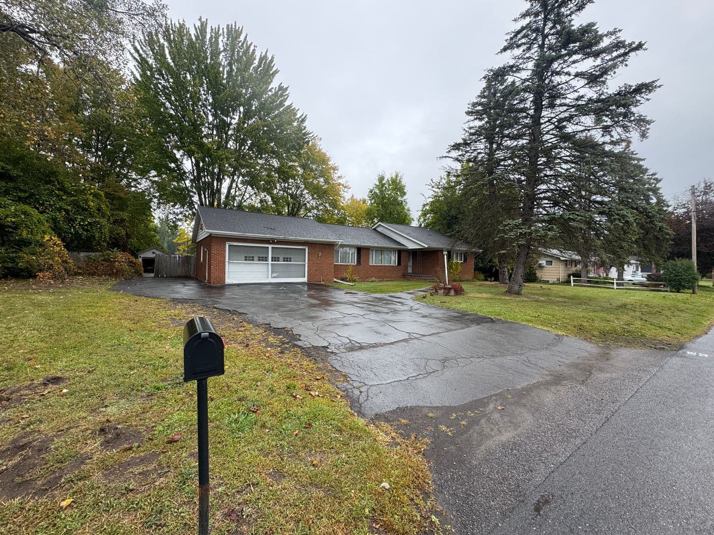 Liverpool House: 5047 West Taft Road