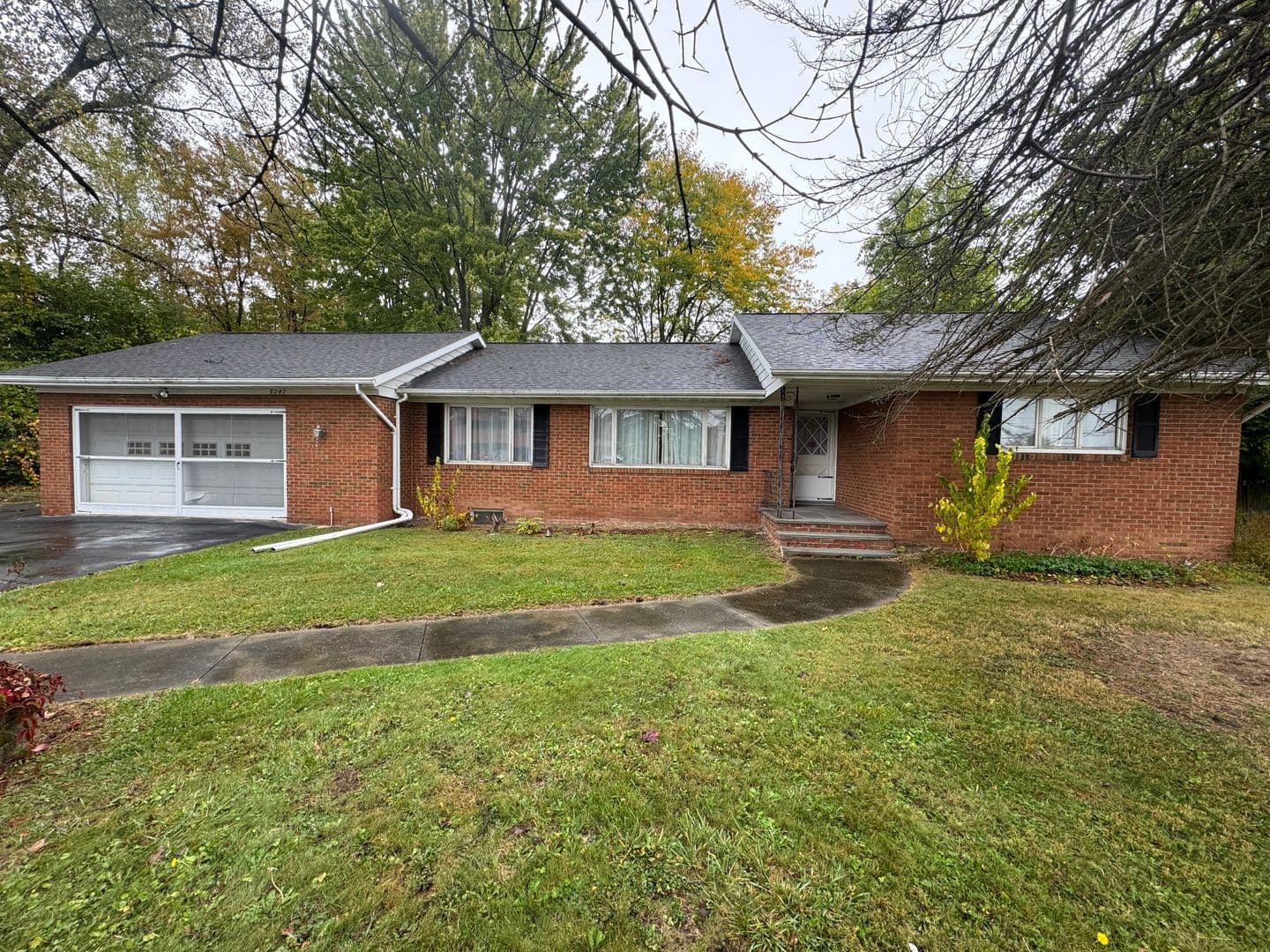 Liverpool House: 5047 West Taft Road