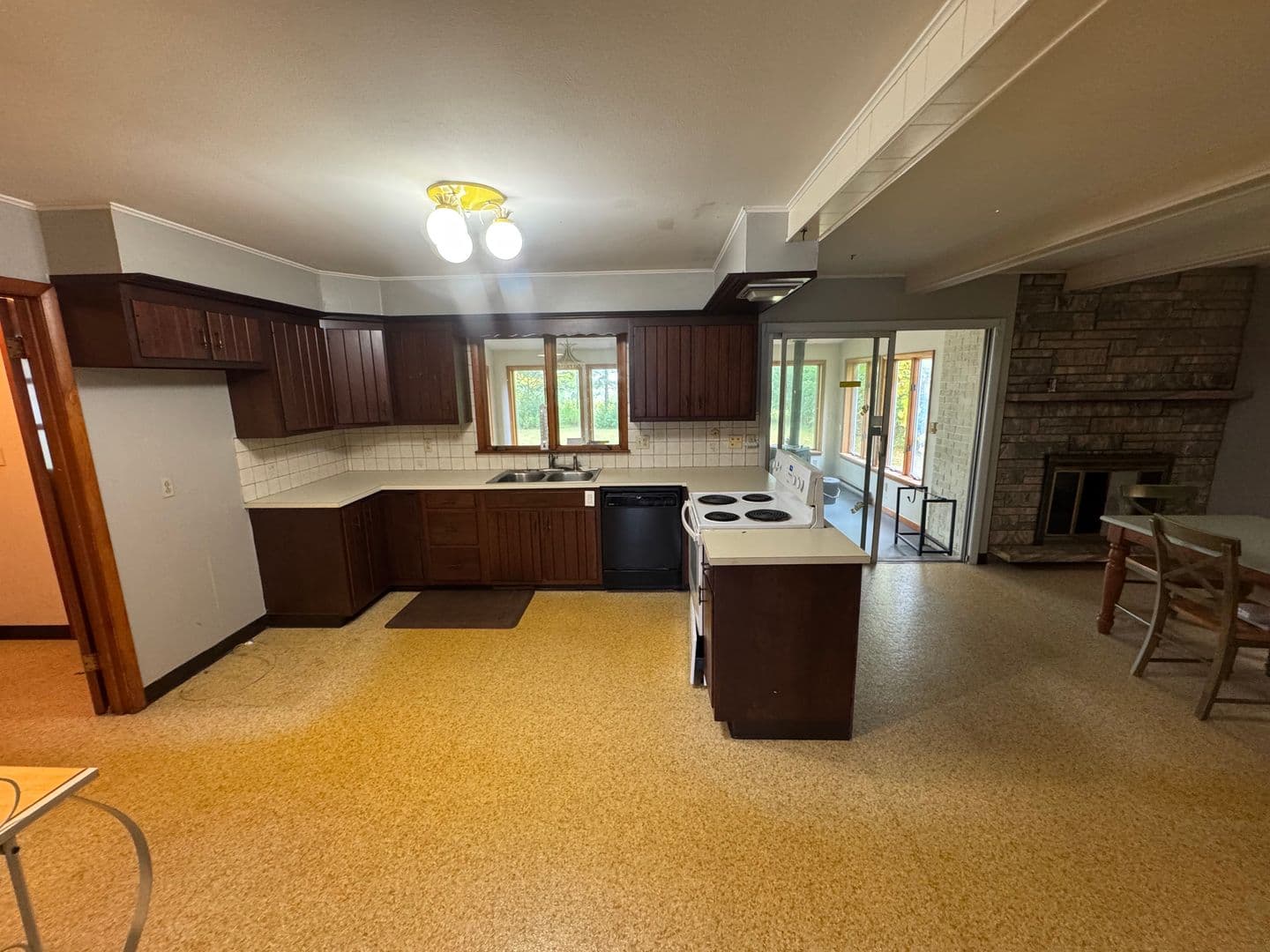 Liverpool House: 5047 West Taft Road