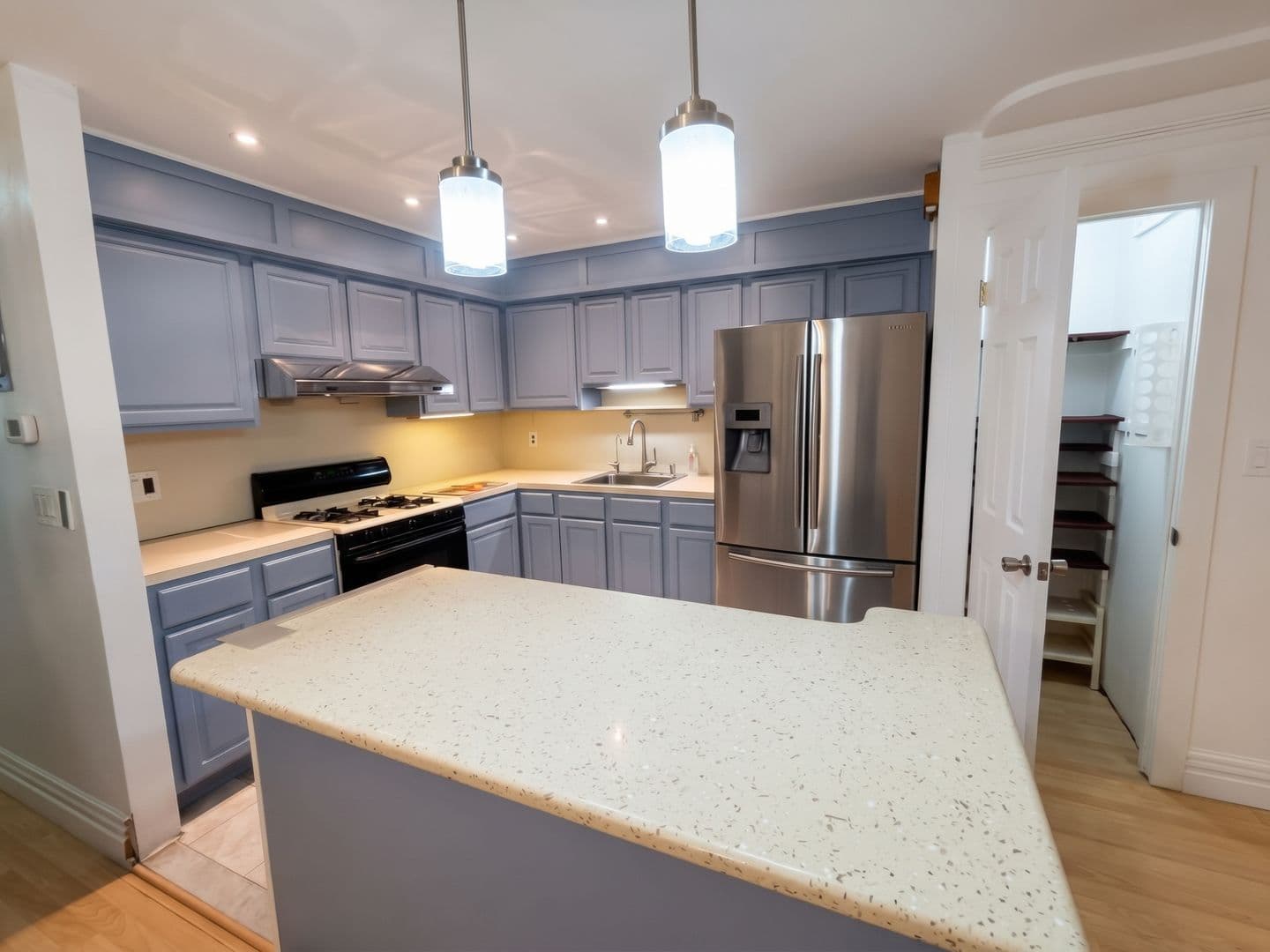 Brooklyn Apartment: 1031 41st St