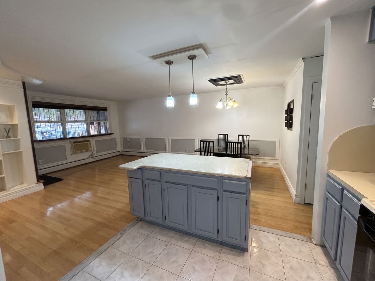 Brooklyn Apartment: 1031 41st St