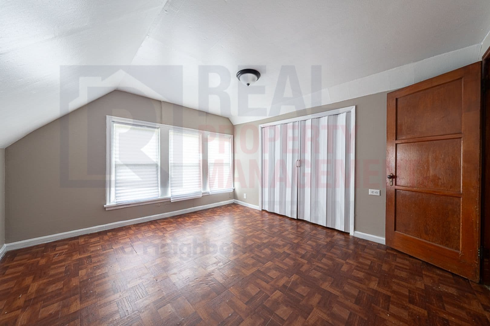 Cleveland Apartment: 4242 Mapledale Ave,