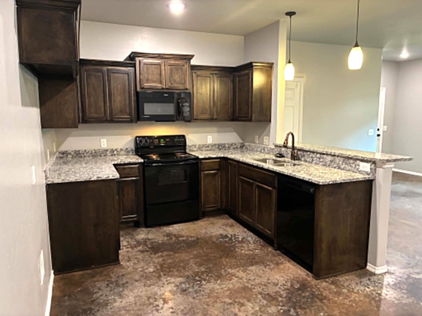 Oklahoma City Apartment: 7508 Redbud Villas CT