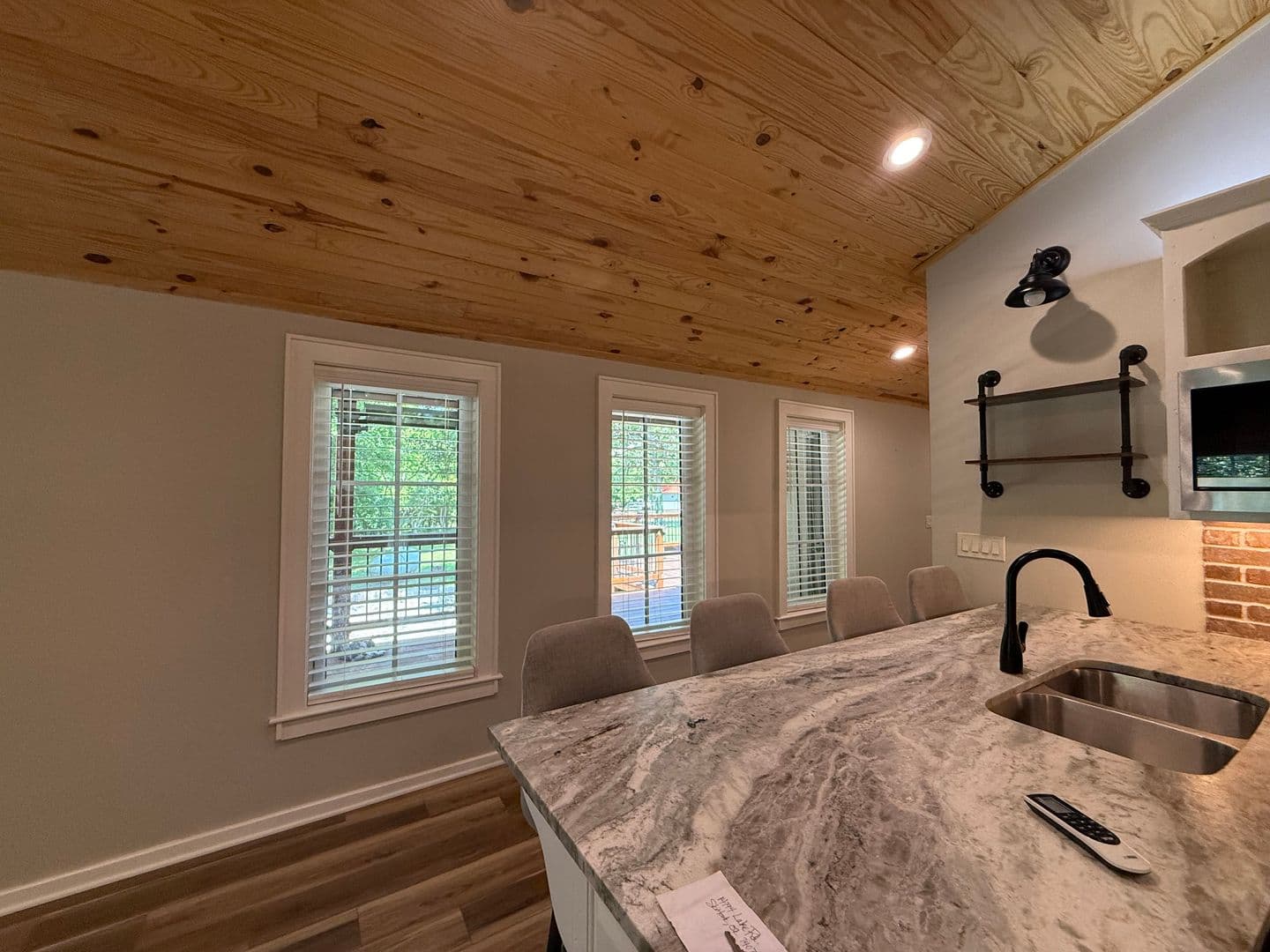 Skiatook House: 14794 Lake Rd
