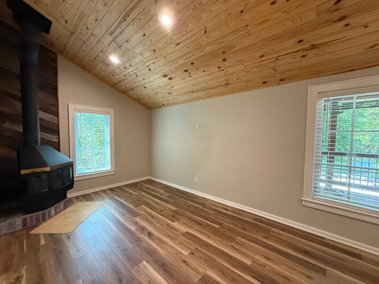Skiatook House: 14794 Lake Rd