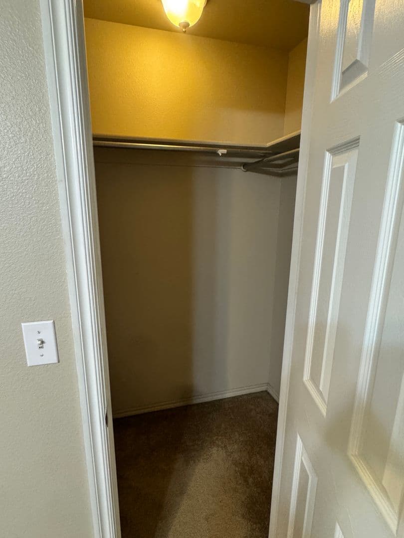 Catoosa House: 2917 Creekside Dr