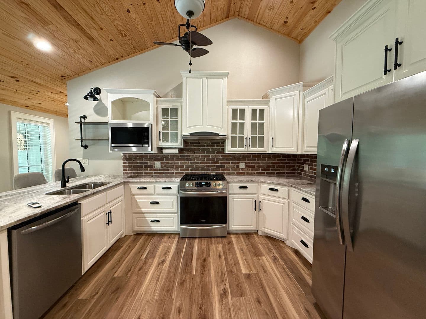 Skiatook House: 14794 Lake Rd