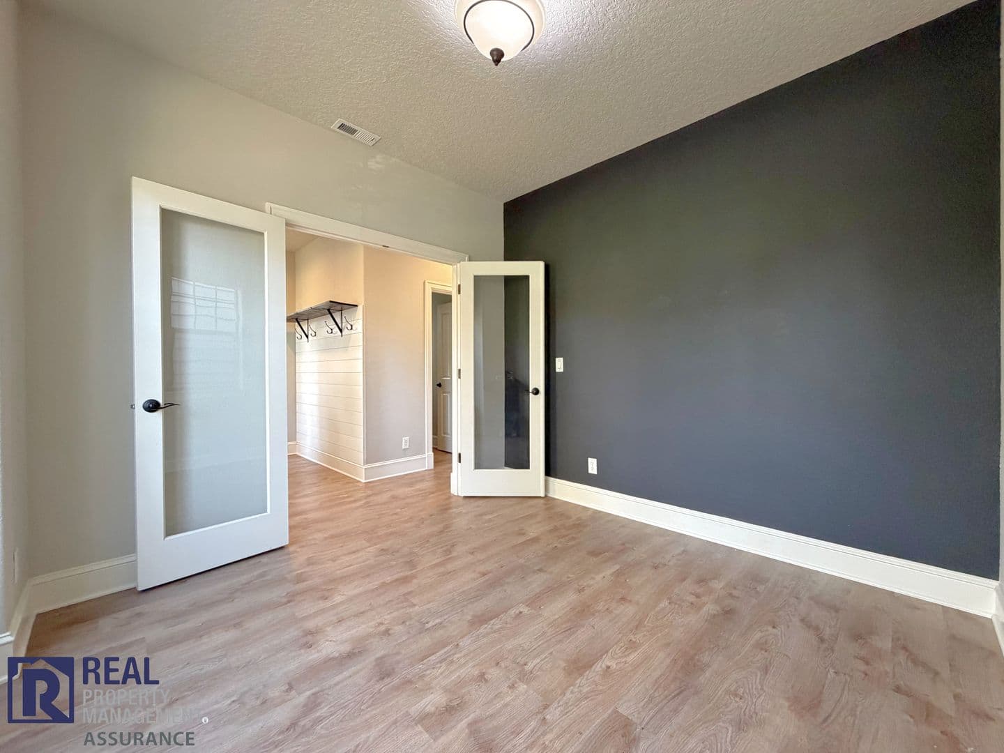 King City House: 17423 SW Montague Way