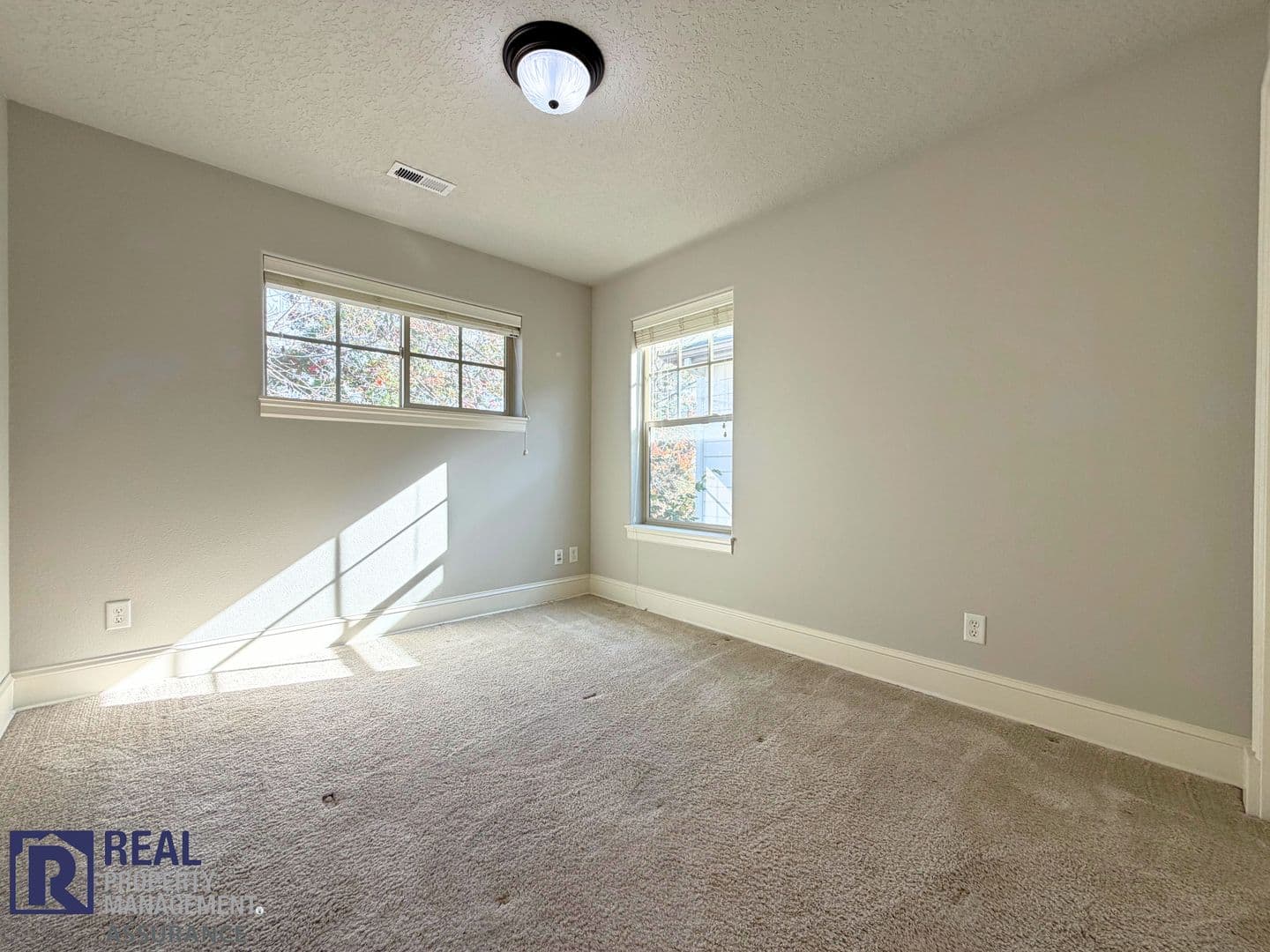 King City House: 17423 SW Montague Way