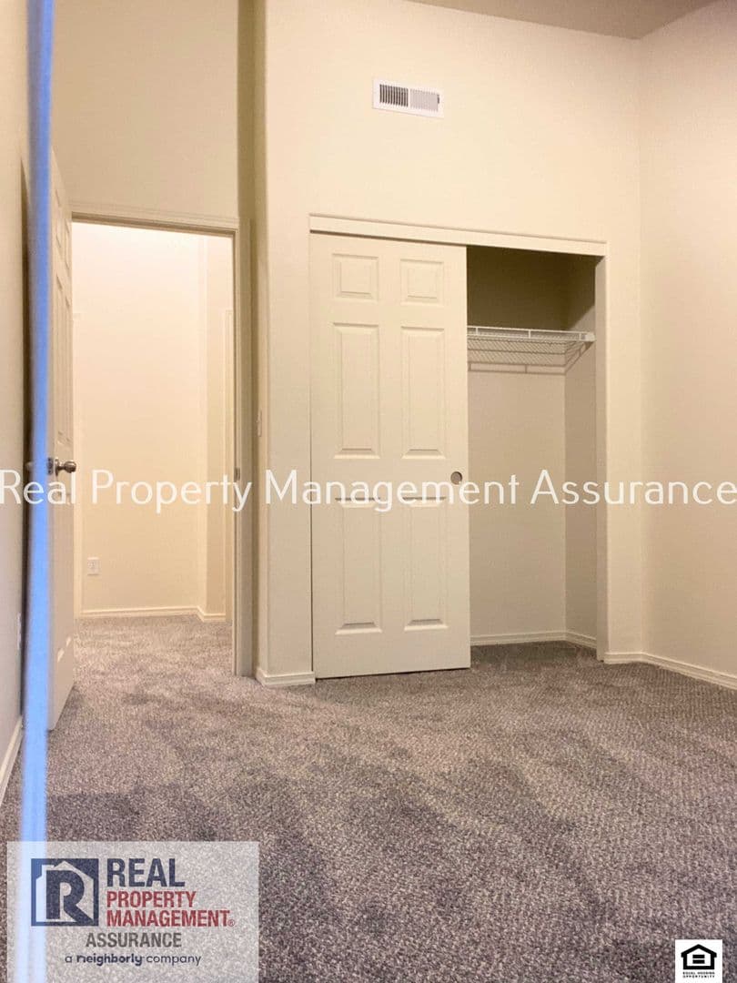 Beaverton Townhome: 17555 SW Rose Petal Lane