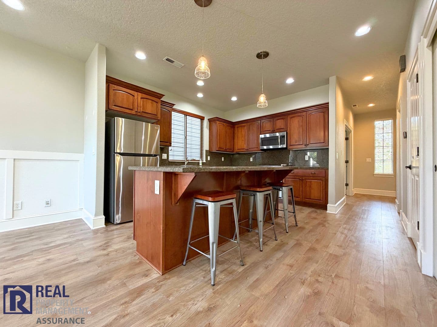 King City House: 17423 SW Montague Way