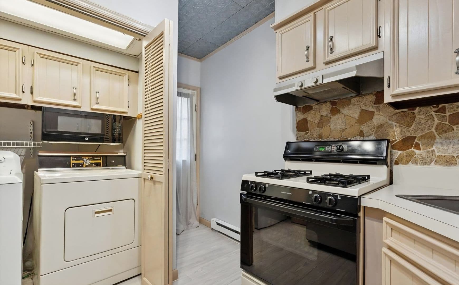 Philadelphia House: 3019 Tilton Street