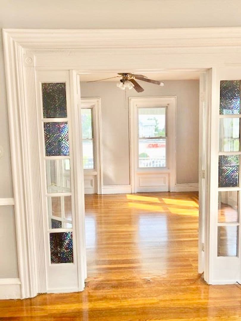 Providence Apartment: 72 Pocasset Avenue
