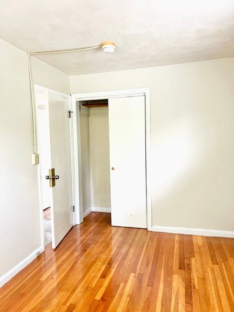 Providence Apartment: 99 Melrose Street