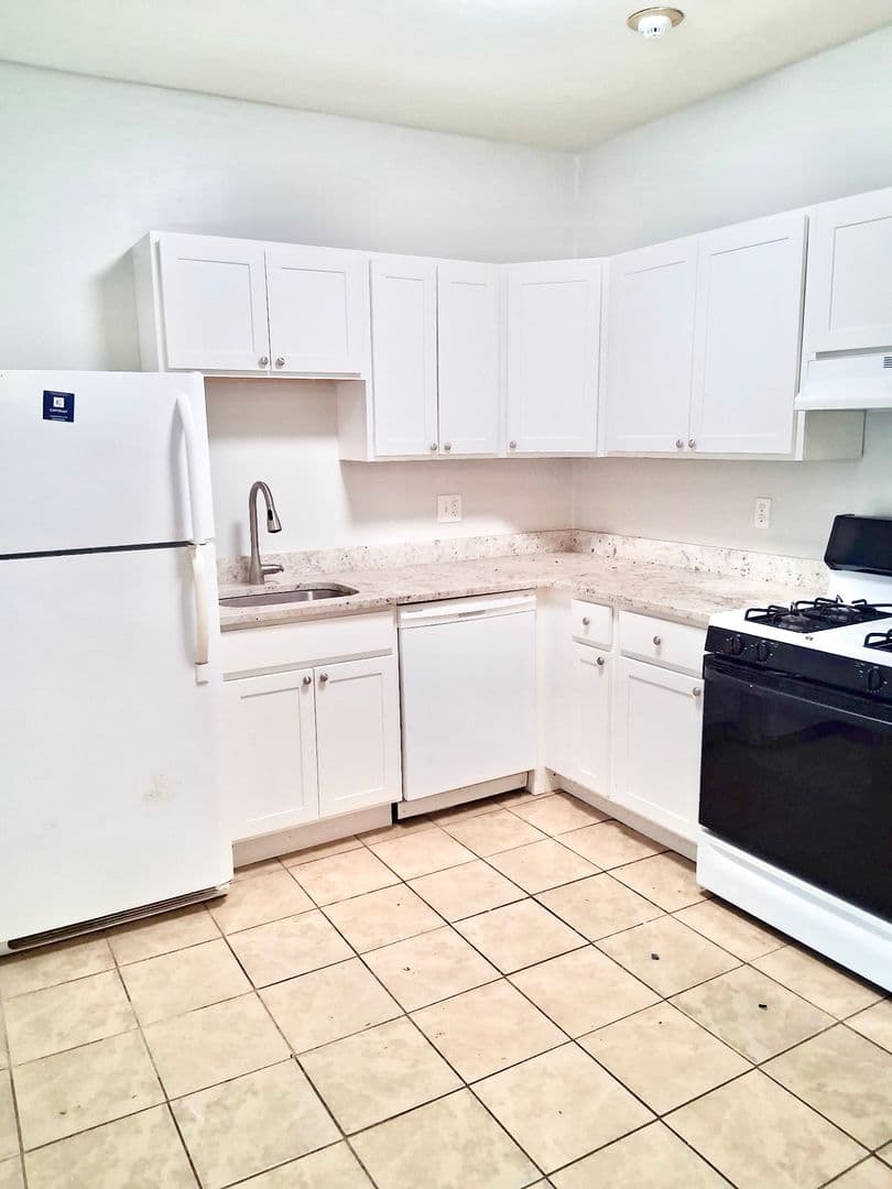 North Providence Apartment: 1701 Smith St.