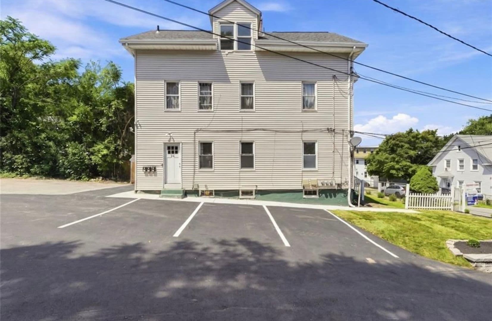 Providence Apartment: 74 Veazie Street