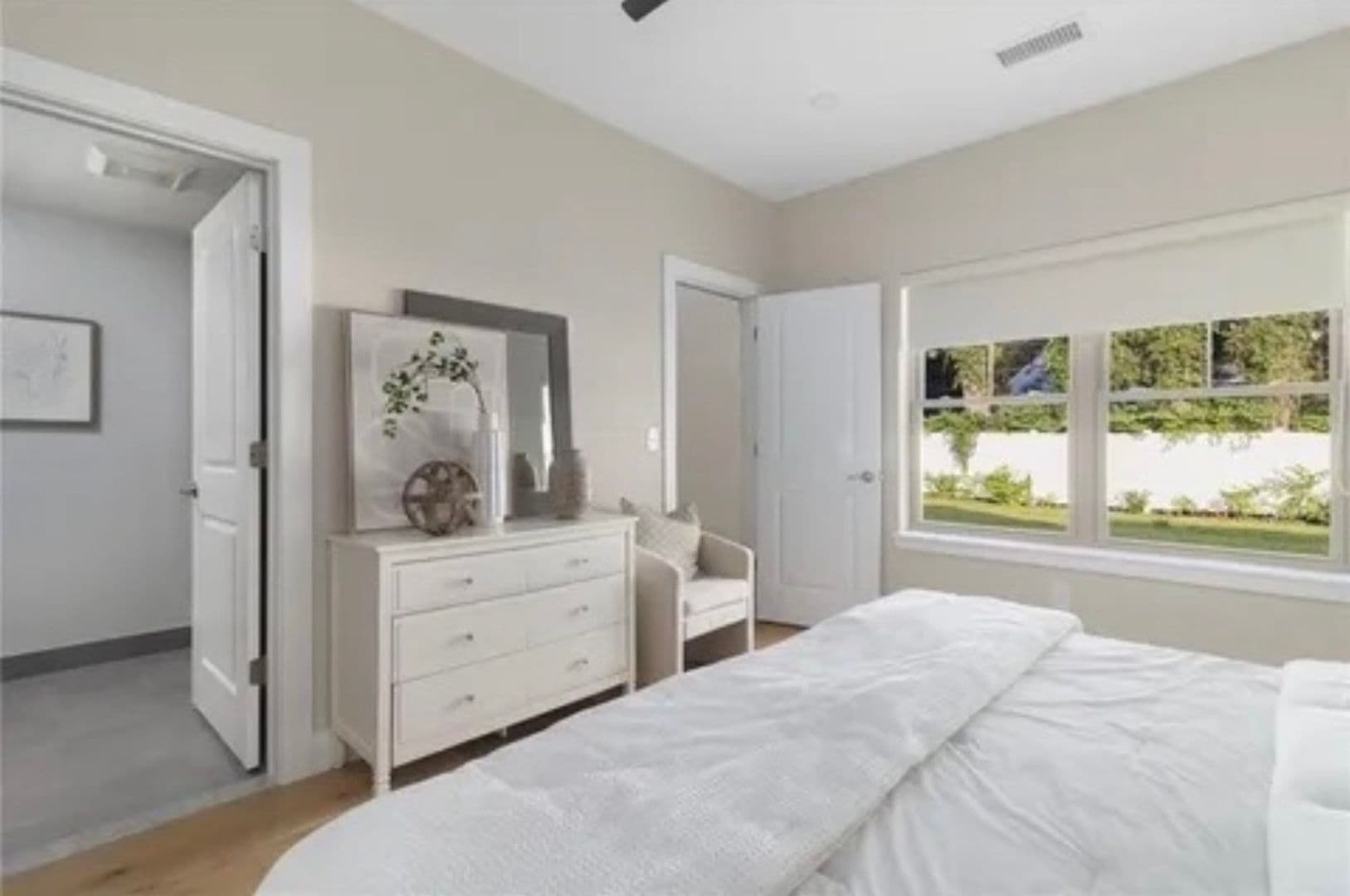 West Warwick Apartment: 32 - 34 West Valley Circle