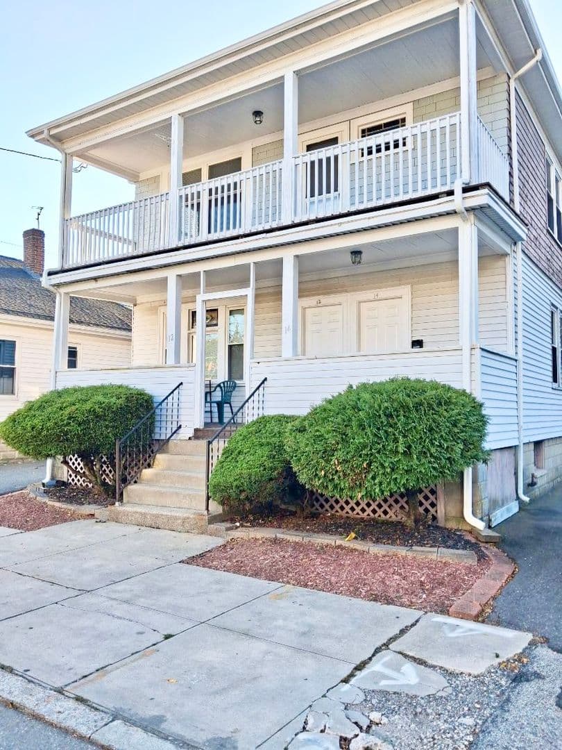Providence House: 12-14 Enfield Avenue Unit 2