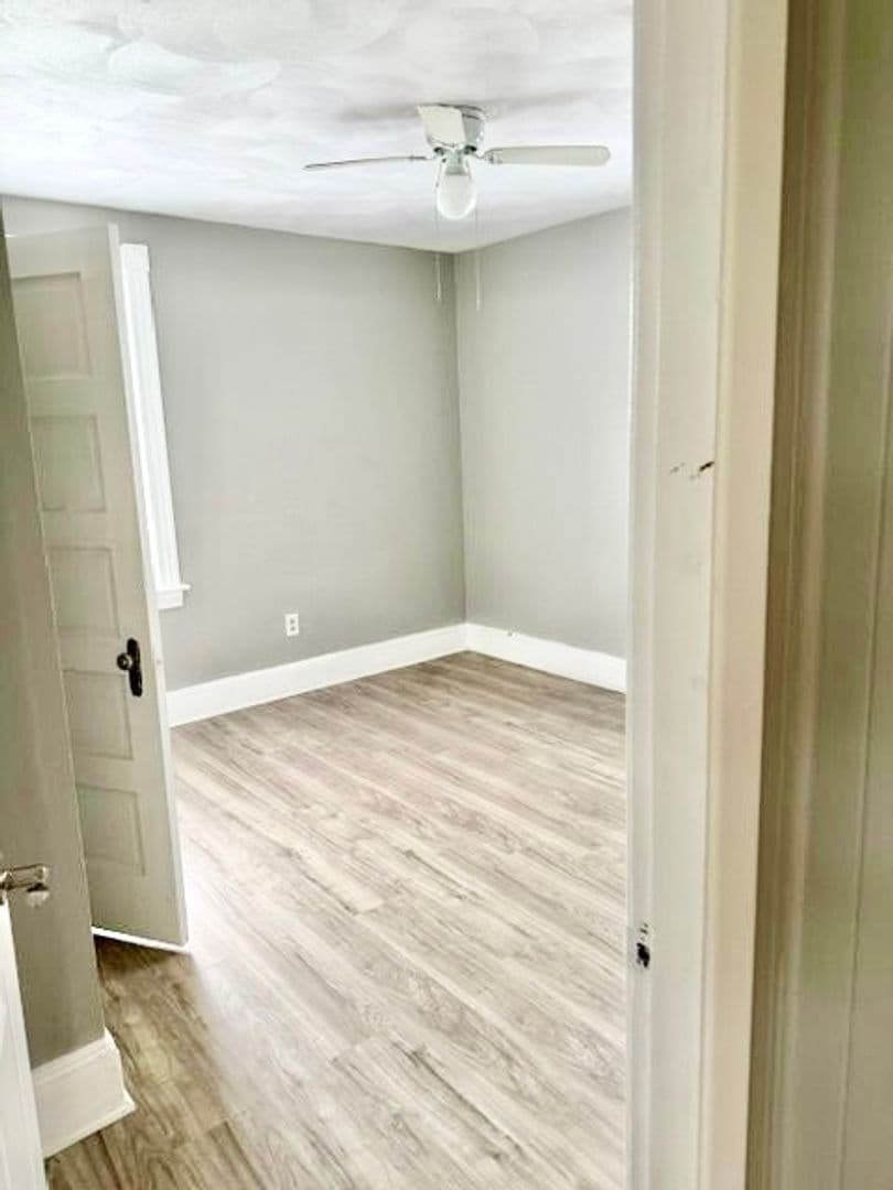 Providence Apartment: 457 Admiral Street