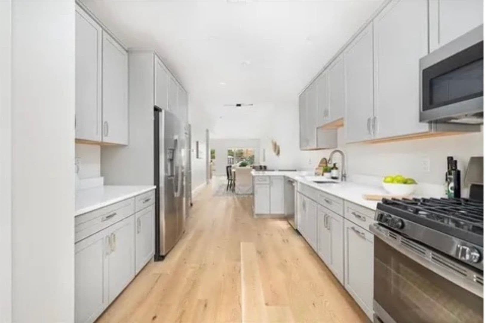 West Warwick Apartment: 32 - 34 West Valley Circle