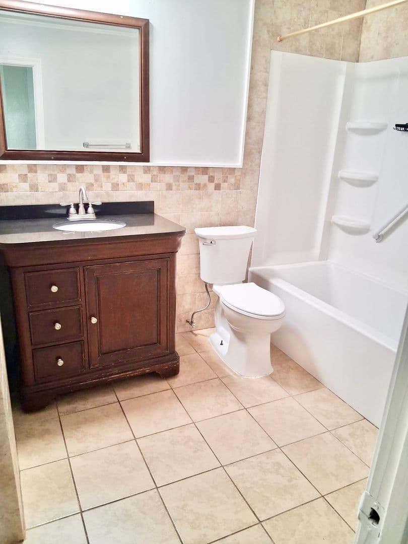 North Providence Apartment: 1701 Smith St.