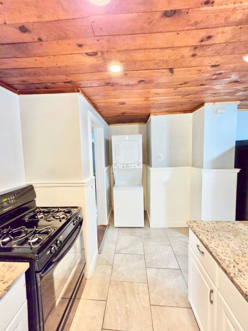 Attleboro Apartment: 12 Foley Street