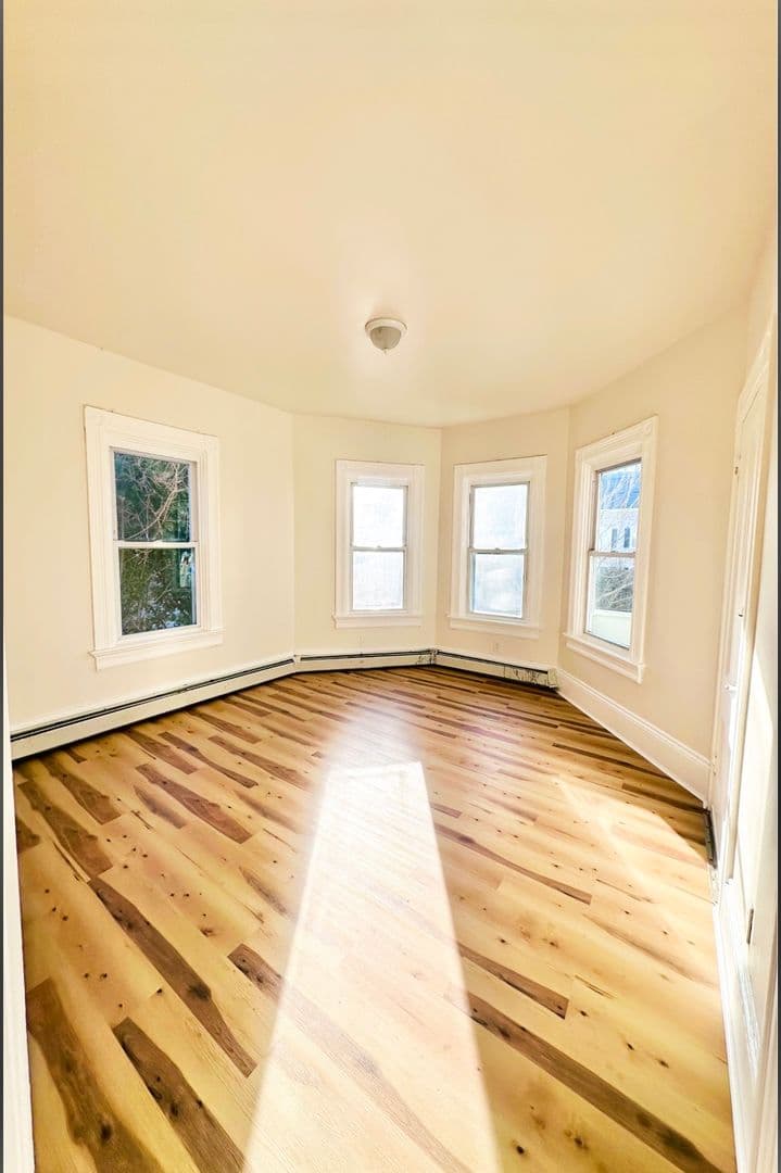 Providence Apartment: 175 Amherst Street