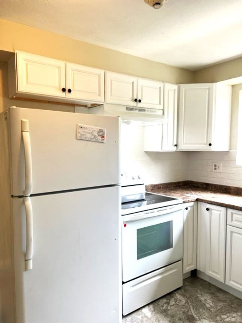Providence Apartment: 99 Melrose Street