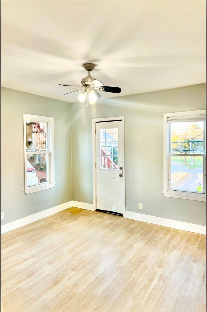 Attleboro Apartment: 19 Mechanic Street
