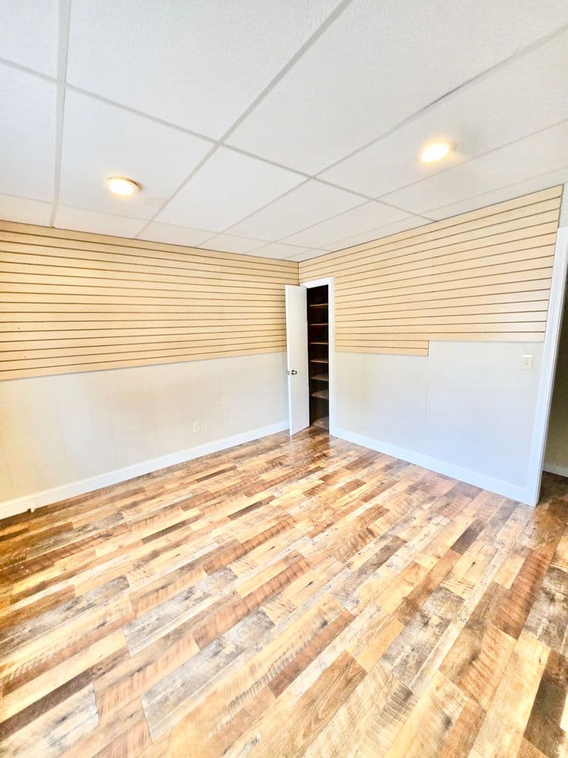 Cranston Apartment: 1340 Cranston Street, 1st Floor Front