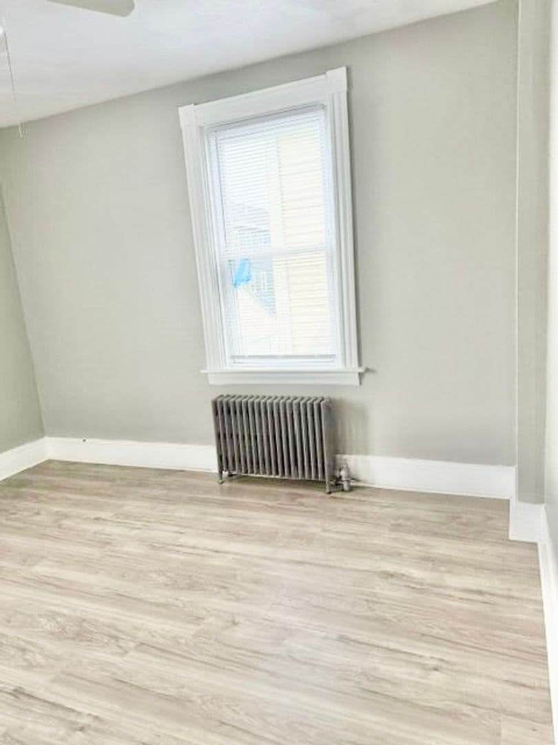 Providence Apartment: 457 Admiral Street