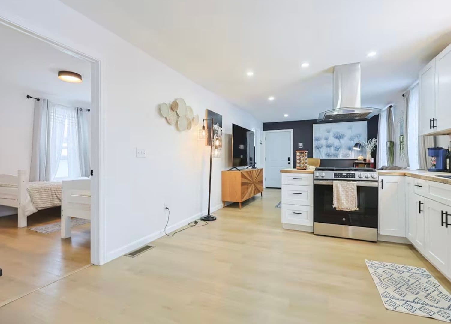 Providence Apartment: 15 Manhattan Street