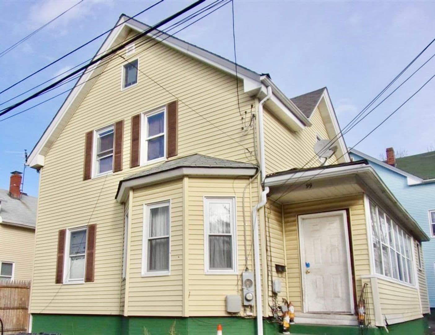 Providence Apartment: 97-99 Alverson Avenue