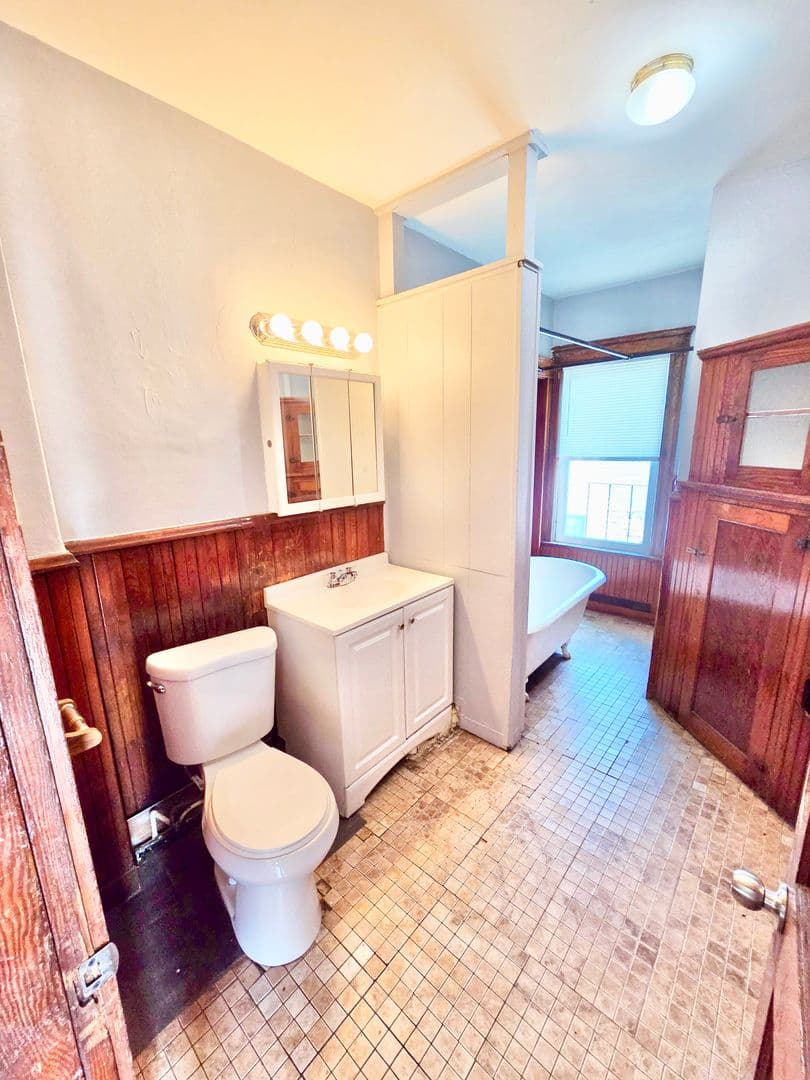 Woonsocket Apartment: 212 Welles Street