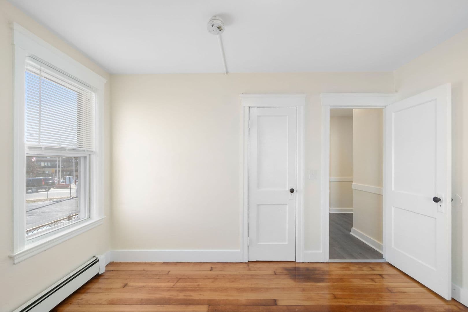 Central Falls Apartment: 1011 Dexter Street