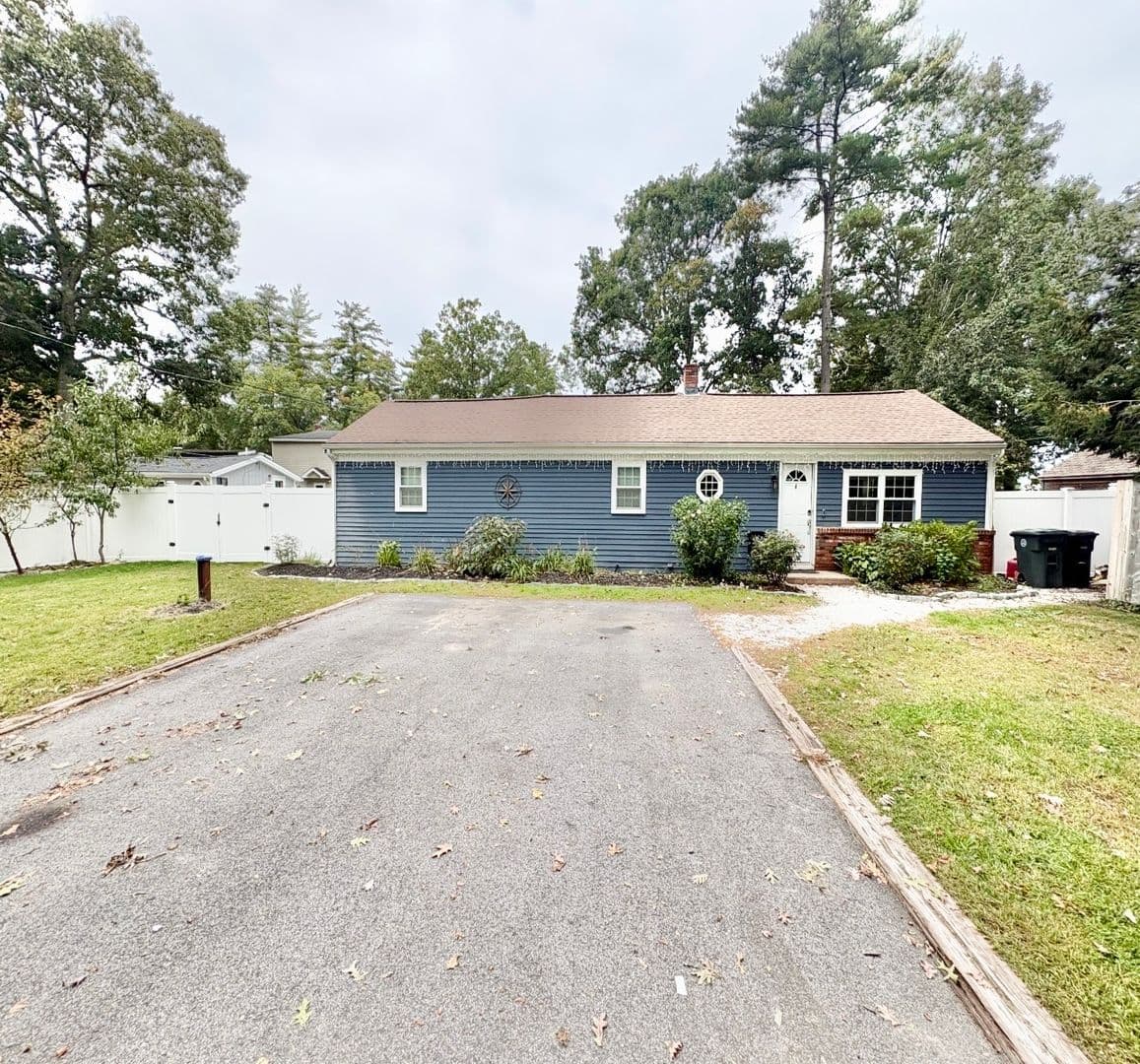 Coventry House: 192 Shady Valley Road