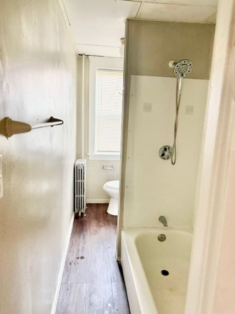 Pawtucket Apartment: 161 Montgomery Street - Unit 4