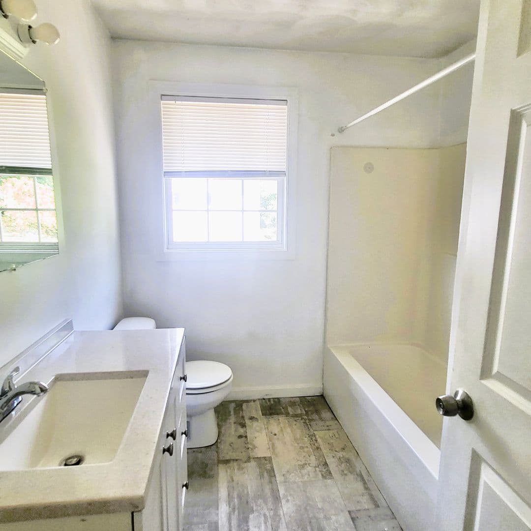 Providence House: 27 Felix Street #2