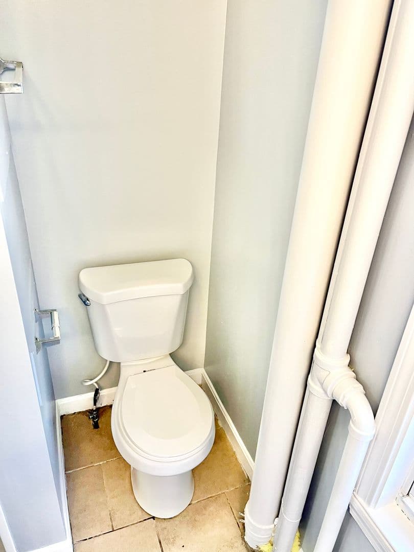 Attleboro Apartment: 19 Mechanic Street