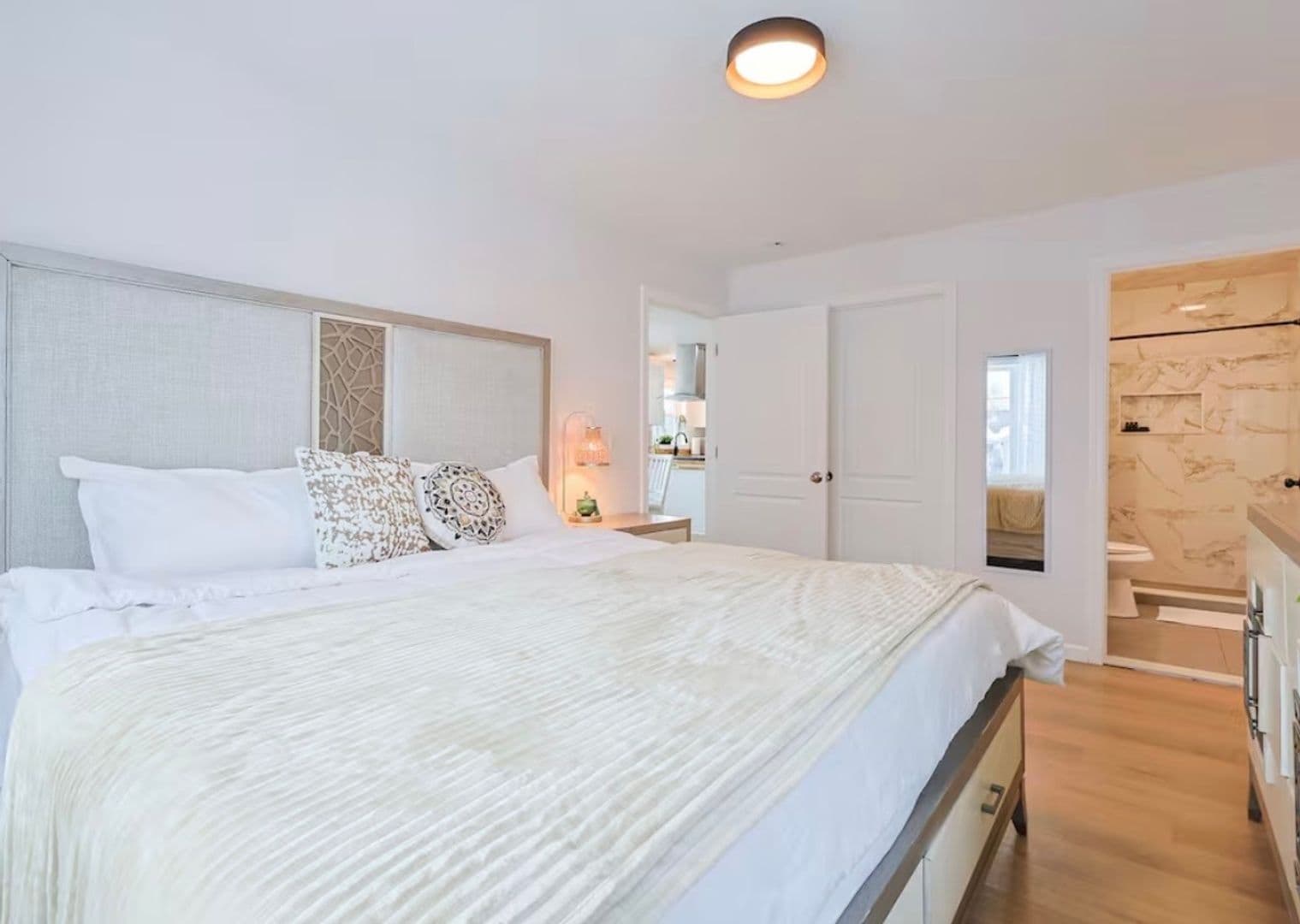 Providence Apartment: 15 Manhattan Street