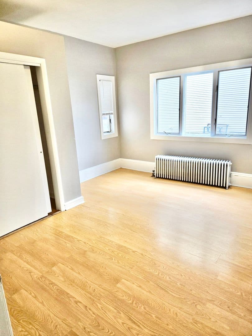Pawtucket Apartment: 90-92 Boutwell Street