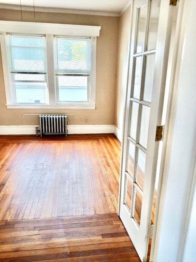 Providence House: 12-14 Enfield Avenue Unit 2