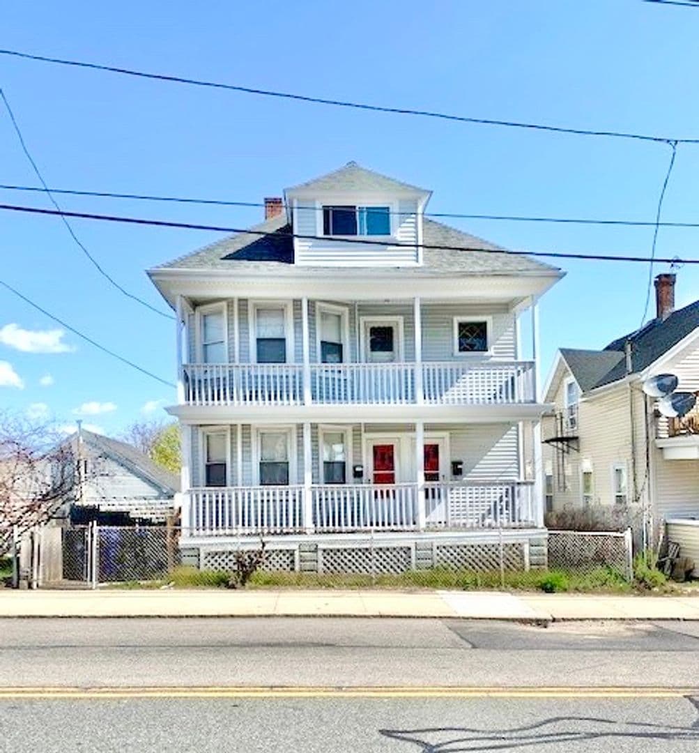 Providence Apartment: 457 Admiral Street